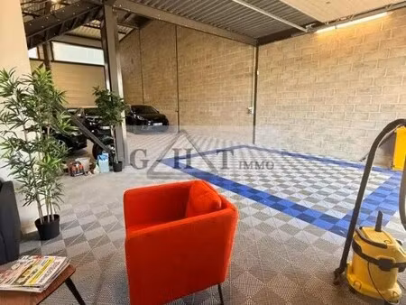 vente entrepôt 350 m²