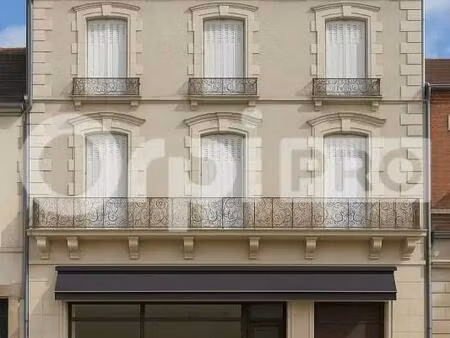 vente local d’activités commentry 03600 671m²