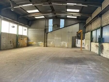 vente local d'activités 370 m²