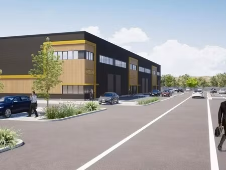 vente local d'activités 590 m²