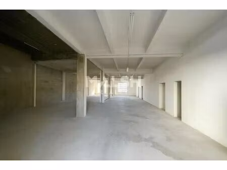 vente local d'activités 179 m² à 612 m²