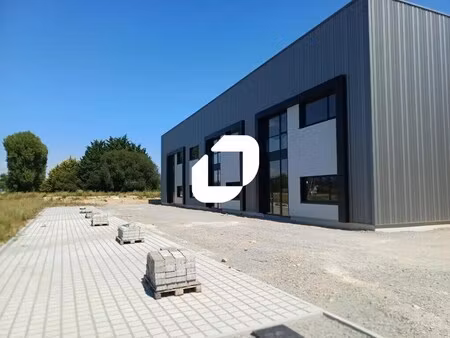 vente local d’activités thouare sur loire 44470 326m²