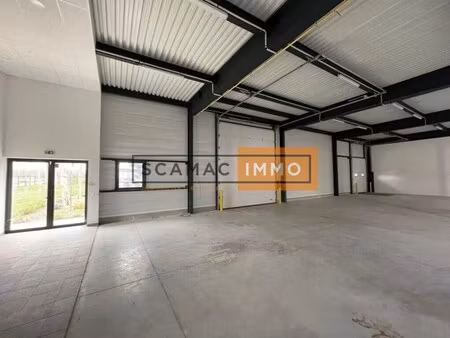 vente local d'activités 1 275 m²