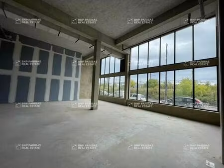vente local d'activités 535 m² à 1 972 m²