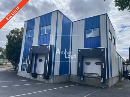 vente local d'activités 757 m²
