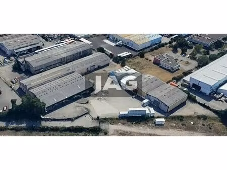 vente local d'activités 3 700 m²