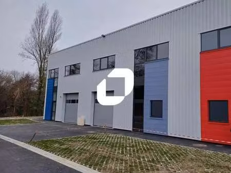 vente local d’activités la chapelle sur erdre 44240 273m²