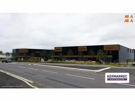 vente local d'activités 200 m²