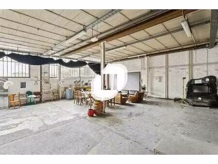 vente local d'activités 700 m²