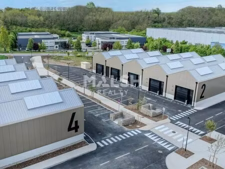 vente local d'activités 236 m² à 3 530 m²