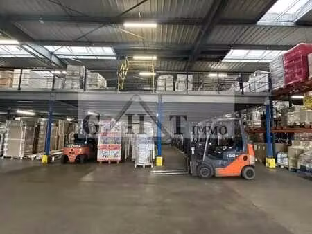 vente entrepôt 3 500 m²