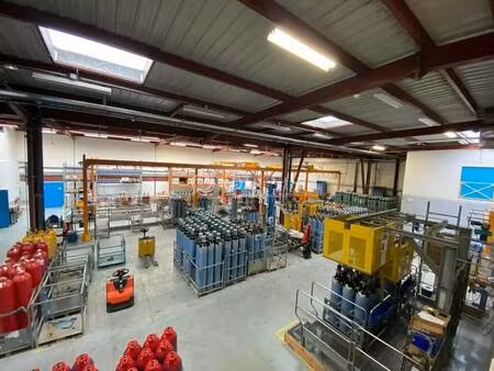 vente entrepôt 5 836 m²