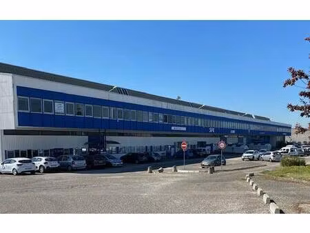 vente entrepôt 3 375 m²