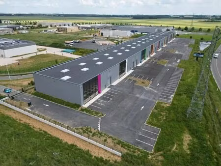 vente entrepôt 750 m²