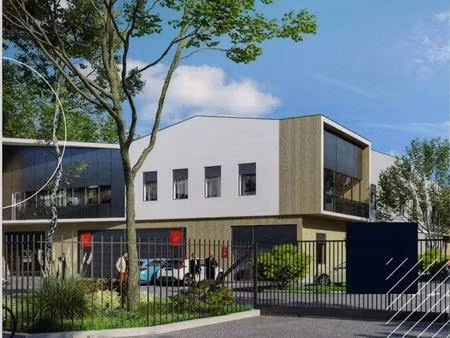 vente entrepôt plaisir 78370 528m² à 2113m²