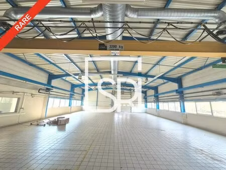 vente entrepôt 1 907 m²