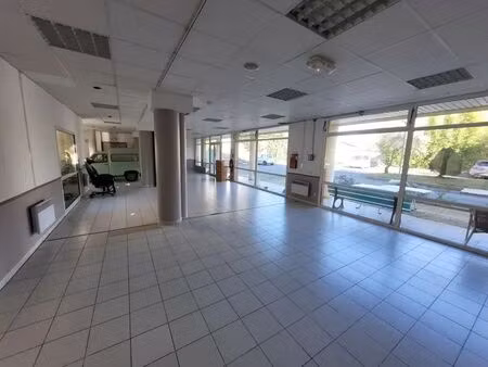 vente local d'activités 434 m²