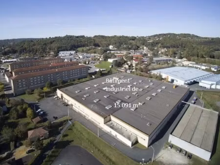 vente local d'activités 15 091 m²