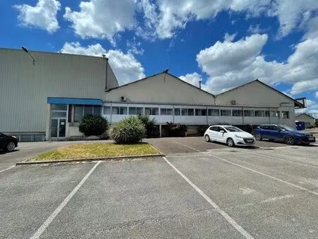 vente local d'activités 7 028 m²