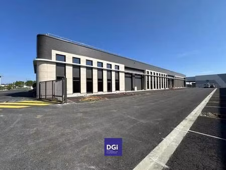 vente local d’activités gallargues le montueux 30660 453m² à 2538m²