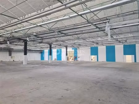 vente local d'activités 1 828 m² à 4 488 m²