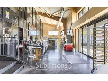 vente local d'activités 640 m²