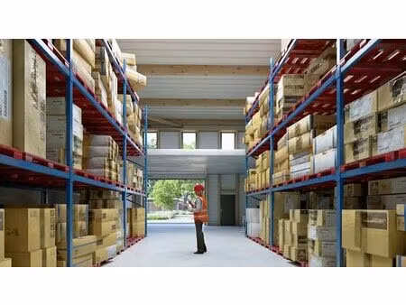 vente local d'activités 340 m² à 629 m²