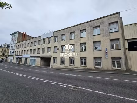 vente local d'activités 2 472 m²