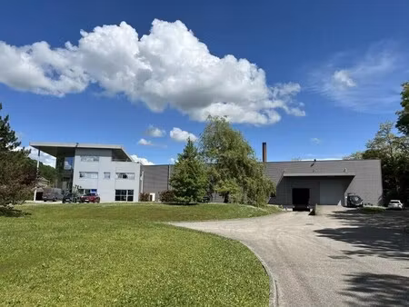 vente local d'activités 5 046 m²