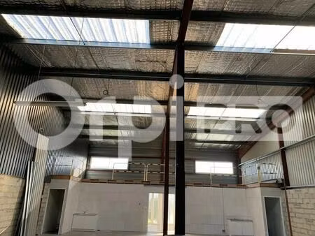 vente local d’activités saint jean d illac 33127 137m²