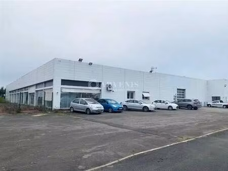 vente local d'activités 2 000 m²