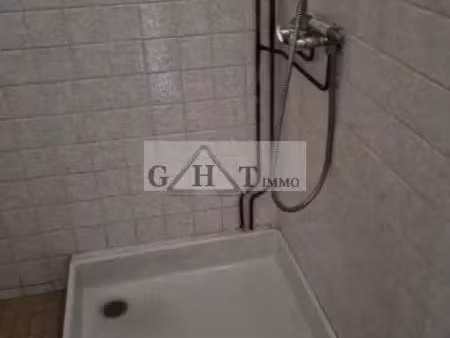 vente entrepôt 670 m²