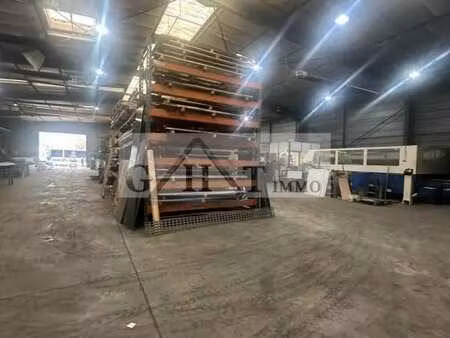 vente entrepôt 1 535 m²