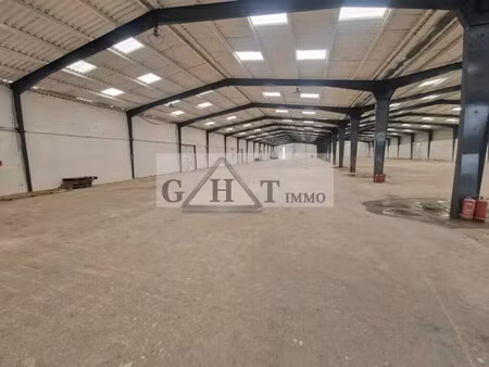 vente entrepôt 4 320 m²