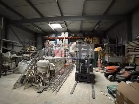 vente entrepôt 591 m²