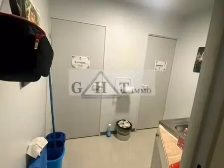 vente entrepôt 170 m²