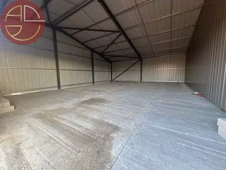 vente entrepôt deyme 31450 376m²