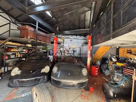 vente entrepôt 271 m²