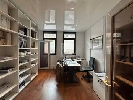 vente entrepôt 2 553 m²