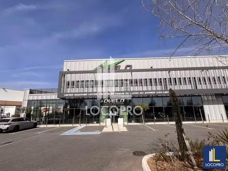 vente entrepôt 3 700 m²