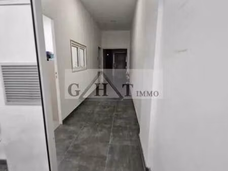 vente entrepôt 272 m²