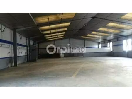 vente entrepôt 1 355 m²