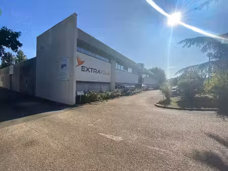 vente local d’activités la roche-vineuse 71960 4065m²
