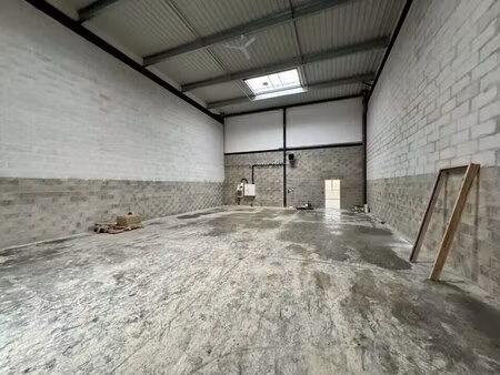 vente local d’activités buchelay 78200 48m² à 630m²