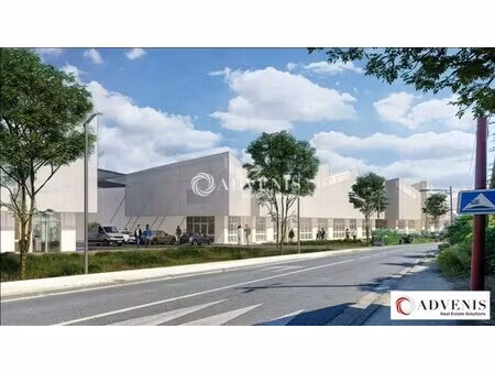 vente local d'activités 89 m² à 7 432 m²