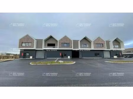 vente local d'activités 456 m² à 1 827 m²