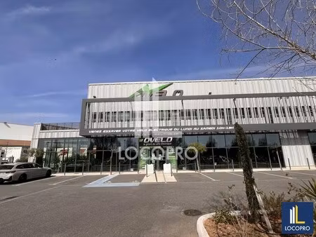 vente local d’activités frejus 83600 3700m²