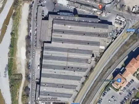 vente local d'activités 14 000 m²