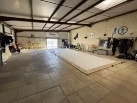 vente local d’activités saint memmie 51470 632m²