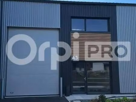 vente local d'activités 158 m²